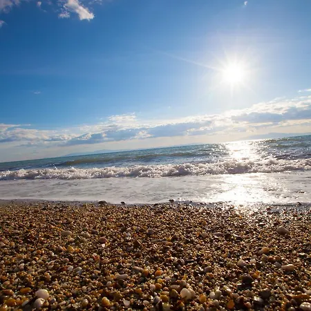 Case de vacanță Sea La Vie In Beach Kriopigi